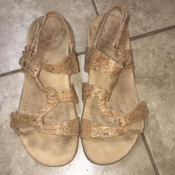 vionic ladies sandals